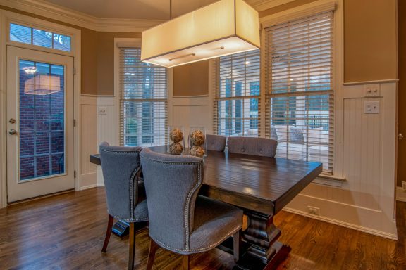 Traditional Dining Room