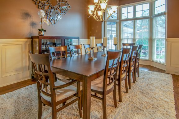 Traditional Dining Room