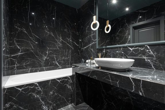 Modern Bathroom